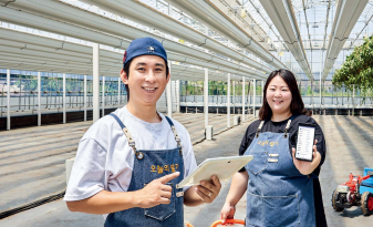 ‘시끌시끌’ 건축 현장 벗어나 스마트팜 딸기 키우는 창업주!